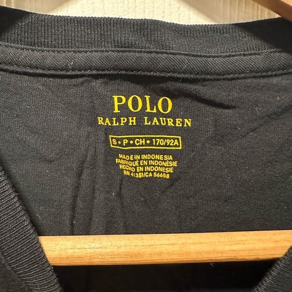Ralph Lauren - T-Shirt - V Neck - Size Small - Black - Picture 3 of 3